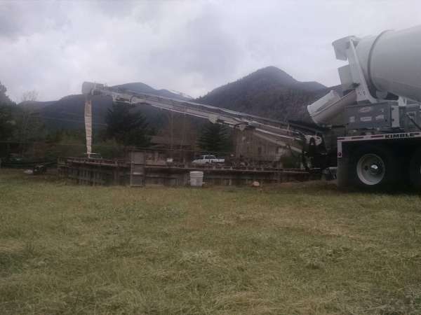 PR12 mixer mounted conveyor