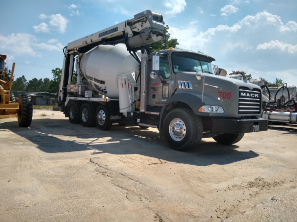 T3D16 mixer mounted conveyor in Florida